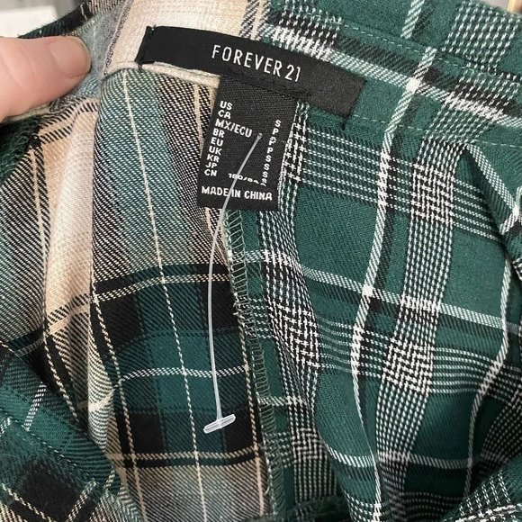 NWOT Forever 21 Plaid Crop Flannel - Picture 5 of 5